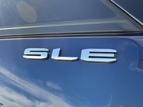 Used 2022 GMC Terrain SLE w/ Driver Convenience Package image 35