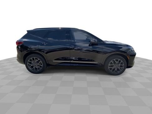 Used 2023 Chevrolet Blazer RS w/ Enhanced Convenience Package FWD image 3