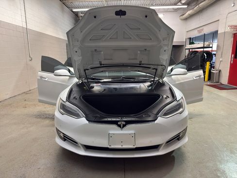 Used 2018 Tesla Model S P100D image 8