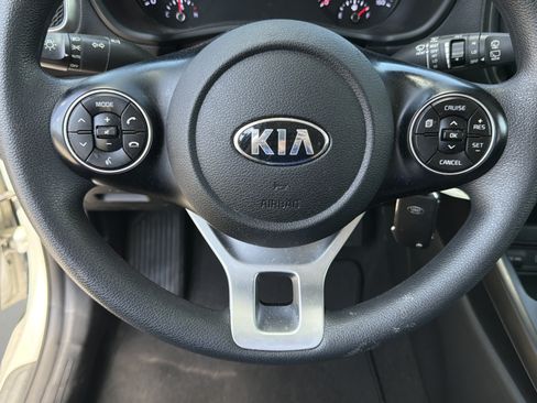 Used 2021 Kia Soul S FWD image 15