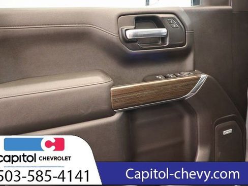 Used 2022 Chevrolet Silverado 1500 RST image 10