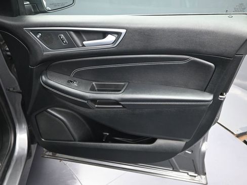 Used 2024 Ford Edge Titanium AWD/4WD image 36