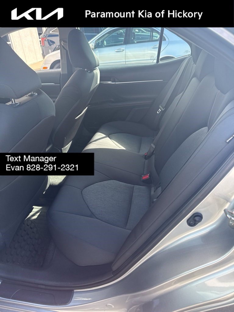 Used 2019 Toyota Camry LE FWD image 9