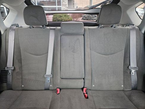 Used 2015 Toyota Prius Three w/ Solar Roof Package image 21