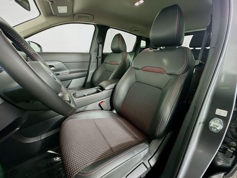 Used 2025 Nissan Kicks SR image 21