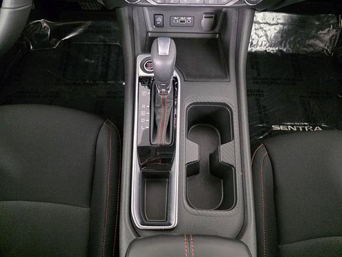 Used 2024 Nissan Sentra SR FWD image 35