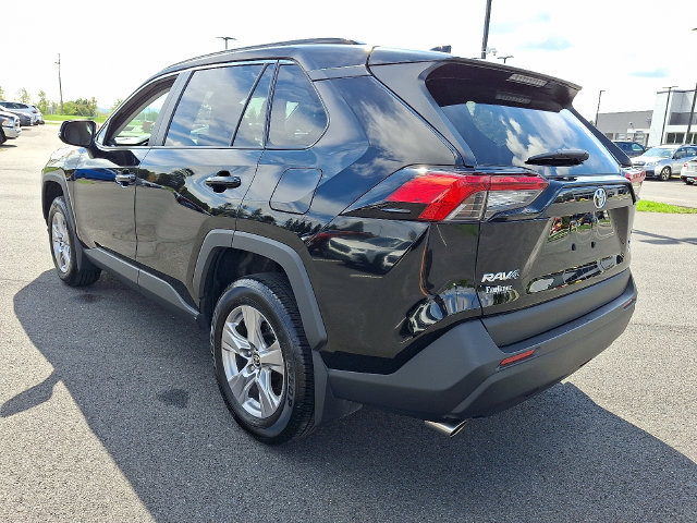 Used 2025 Toyota RAV4 XLE w/ Convenience Package AWD/4WD image 5
