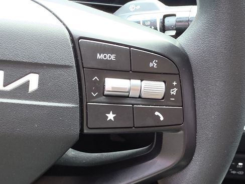 Used 2025 Kia K4 FWD image 13