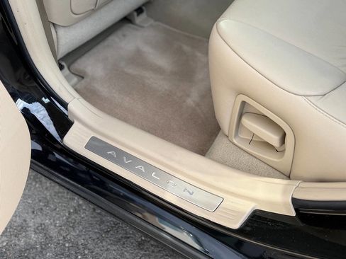 Used 2008 Toyota Avalon XLS image 98