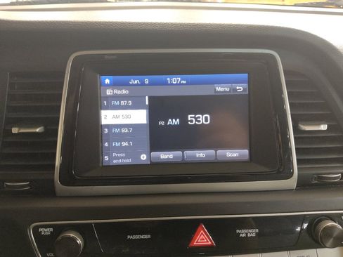 Used 2019 Hyundai Sonata SE FWD image 25