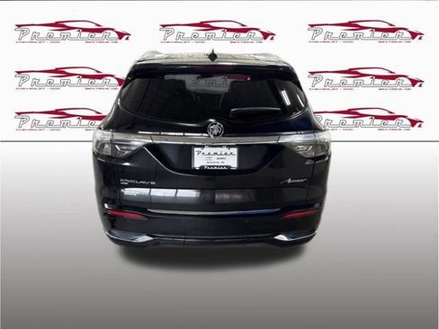 Used 2023 Buick Enclave Avenir AWD/4WD image 5