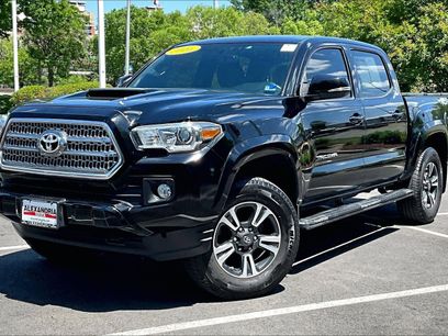 Used 2016 Toyota Tacoma TRD Sport w/ Towing Package