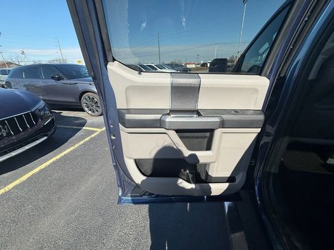 Used 2016 Ford F150 XLT w/ Equipment Group 301A Mid image 17