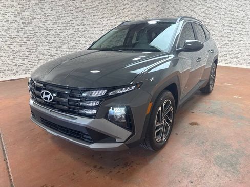 Certified 2026 Hyundai Tucson SEL FWD image 3
