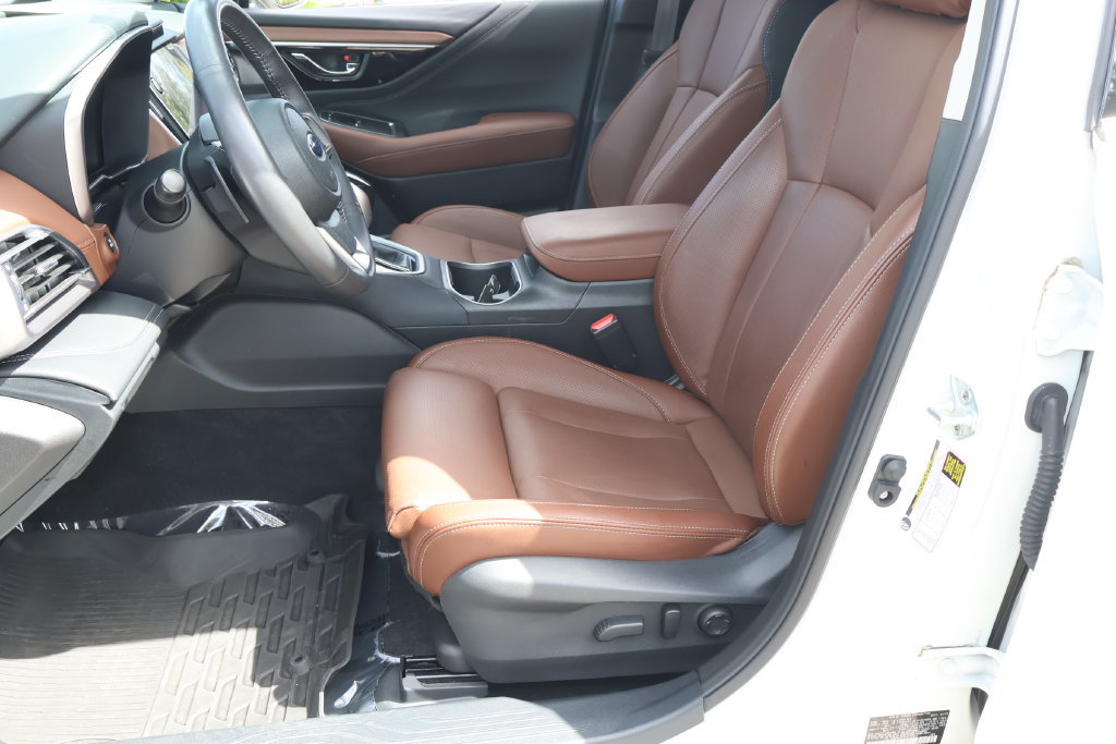 Used 2023 Subaru Outback Touring AWD/4WD image 15