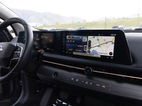 Used 2024 Nissan Ariya AWD image 26