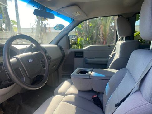 Used 2006 Ford F150 STX image 48