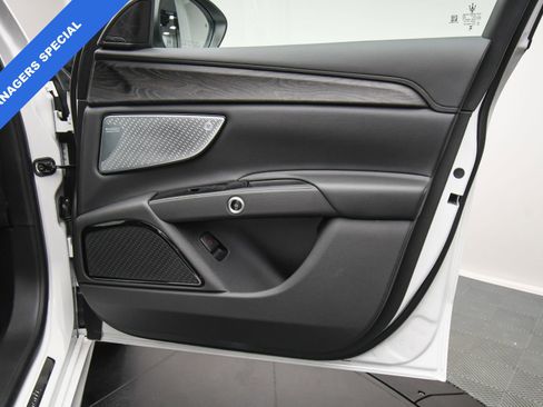 Used 2024 Maserati Grecale GT image 57