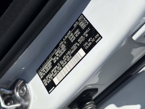 Certified 2023 Volvo XC40 Recharge Ultimate AWD/4WD image 29