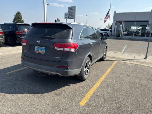 Used 2017 Kia Sorento EX w/ EX V6 Premium Package AWD/4WD image 7