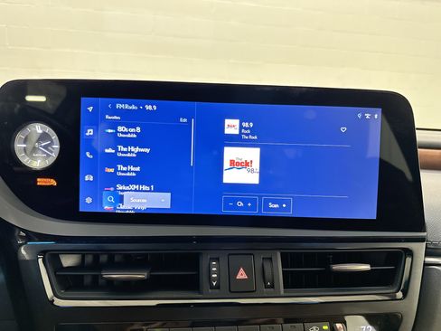 Certified 2025 Lexus ES 350 w/ Technology Package FWD image 23