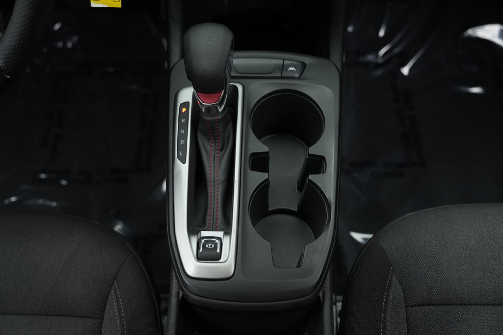 Used 2025 Chevrolet Trax RS w/ Driver Confidence Package FWD image 41