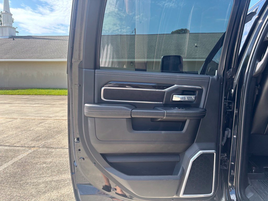 Used 2023 RAM 2500 Laramie AWD/4WD image 14