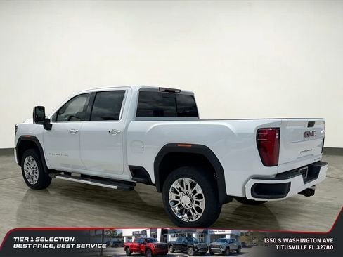 New 2025 GMC Sierra 2500 Denali image 2