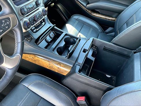 Used 2015 GMC Yukon Denali w/ Premium Package AWD/4WD image 13