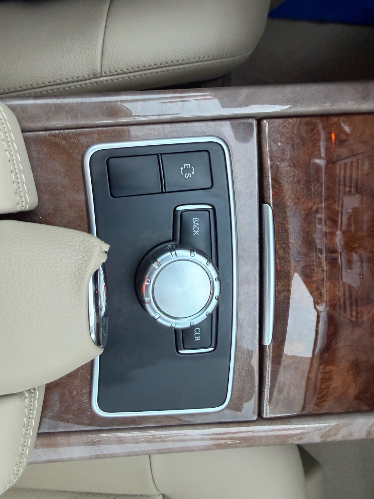 Used 2013 Mercedes-Benz E 350 Sedan image 21