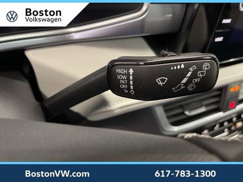 Used 2025 Volkswagen Taos SEL w/ Black Wheel Plus Package image 19
