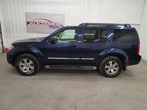 Used 2012 Nissan Pathfinder Silver image 9