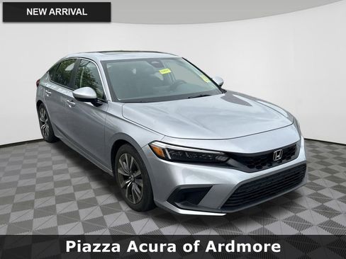 Used 2024 Honda Civic EX-L image 1