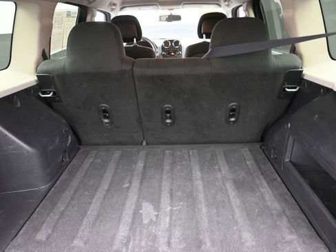 Used 2016 Jeep Patriot Sport w/ Power Value Group image 9