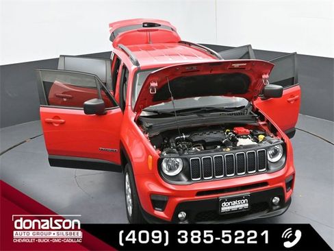 Used 2022 Jeep Renegade Latitude image 24