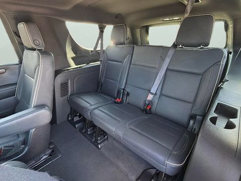 Certified 2025 Chevrolet Suburban Premier RWD image 27