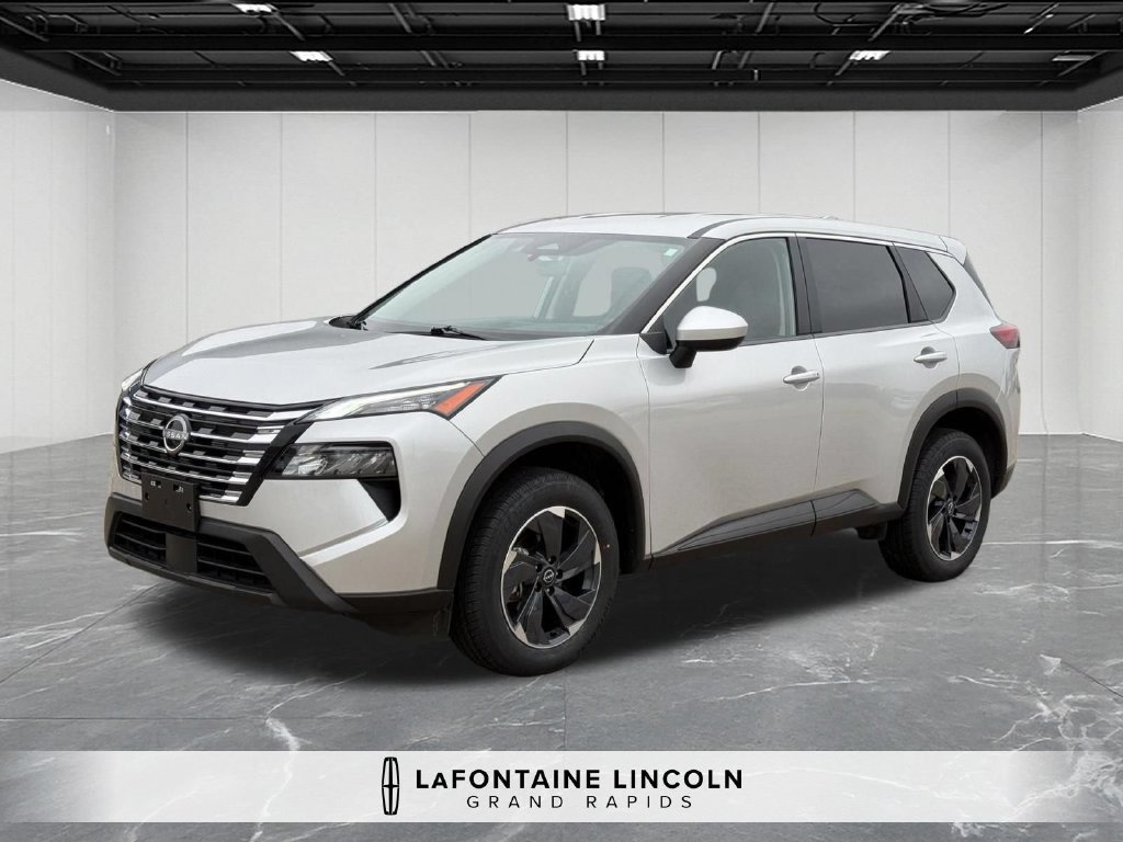 Used 2025 Nissan Rogue SV AWD/4WD image 1