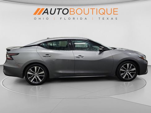 Used 2021 Nissan Maxima SR w/ Sport Mat Group FWD image 6
