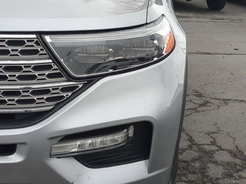 Used 2022 Ford Explorer Limited w/ Equipment Group 301A image 12