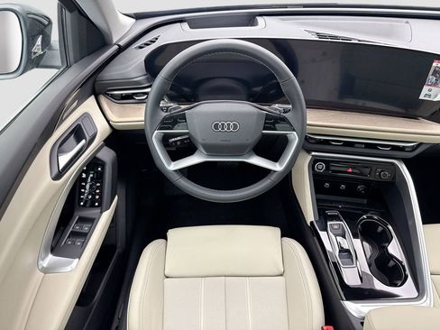 Used 2025 Audi Q5 2.0T Premium Plus w/ Premium Plus image 10