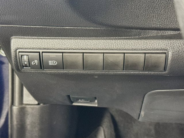 Certified 2025 Toyota Corolla LE FWD image 10