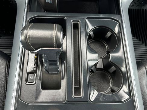 Used 2023 Ford F150 Lariat w/ Trailer Tow Package image 20