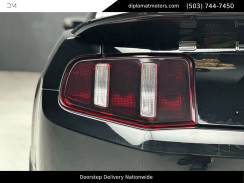 Used 2012 Ford Mustang Shelby GT500 w/ SVT Performance Pkg image 16