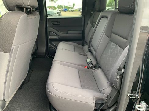New 2026 Nissan Frontier SV w/ SV Convenience Package RWD image 17