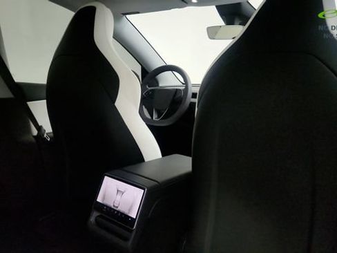 Used 2026 Tesla Model Y Performance AWD/4WD image 40