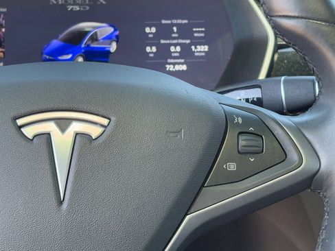 Used 2018 Tesla Model X 75D image 20