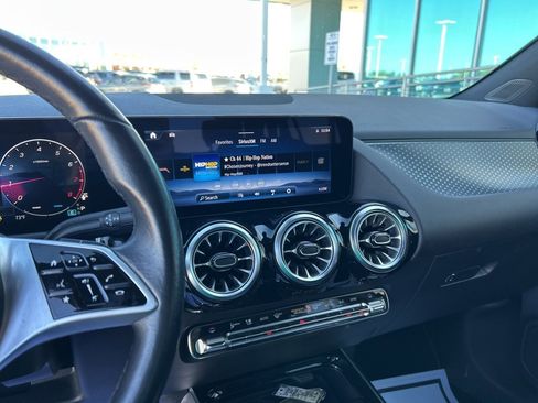 Used 2024 Mercedes-Benz GLA 250 image 22