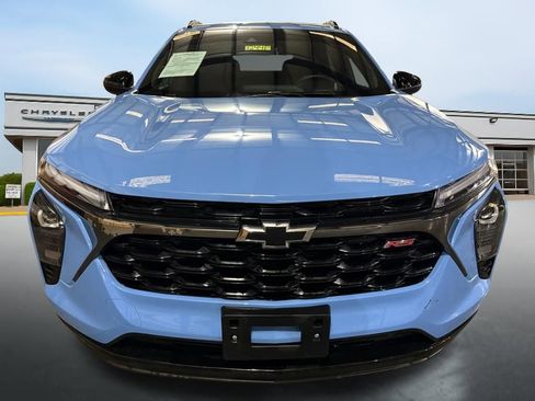 Used 2024 Chevrolet Trax RS w/ Sunroof Package image 8