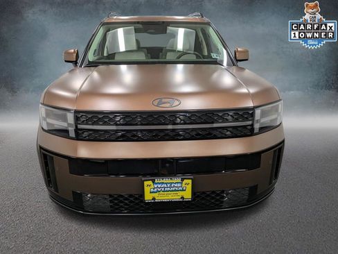 Used 2025 Hyundai Santa Fe Calligraphy AWD/4WD image 2