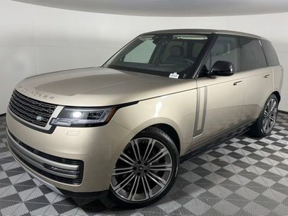 New 2025 Land Rover Range Rover SE